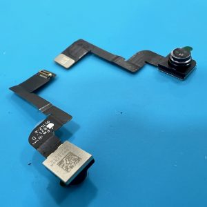 Camera trước rời IPhone XR