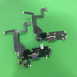 Cáp sạc (chân sạc) Iphone 13 Pro màu xanh