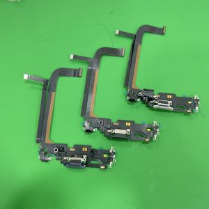 Cáp sạc (chân sạc) Iphone 13 Pro Max màu đen