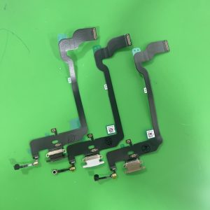 Cáp sạc (chân sạc) Iphone Xs màu đen