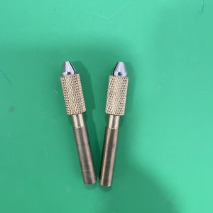 Đầu gắn lưỡi dao trên tay Hàn quick 936 (không kèm lưỡi dao)